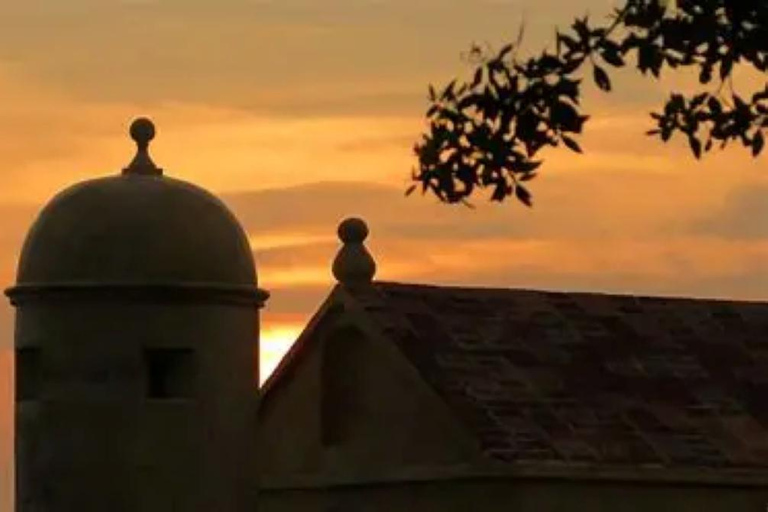 Passeio de bicicleta ao pôr do sol com visita à baía de Cartagena e GetsemaníPasseio de bicicleta ao pôr do sol com visita à Baía de Cartagena e Getsemaní