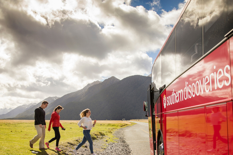 Desde Queenstown: el crucero más largo por Milford SoundMilford Sound: autobús y crucero más largo desde Queenstown