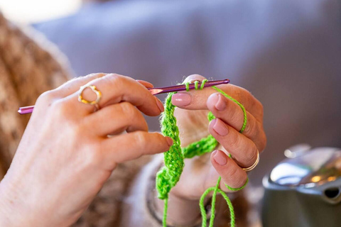 Learn how to crochet or knit in Salzburg