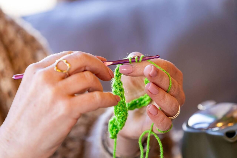 Learn how to crochet or knit in Salzburg