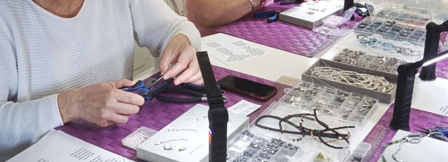 Ténérife : Atelier de fabrication de bijoux en perles avec une créatrice