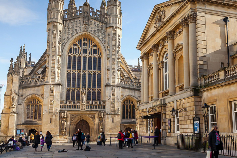 Au départ de Londres : excursion d'une journée à Stonehenge et Bath avec le site secretCircuit en petit groupe de Stonehenge et Bath au départ de Victoria