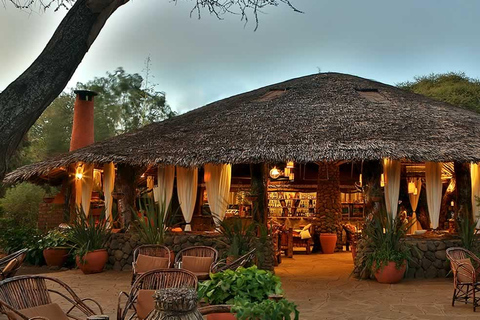 Safari ad Amboseli di 3 giorni con lodge di lusso e voliPacchetto volo Amboseli di 3 giorni