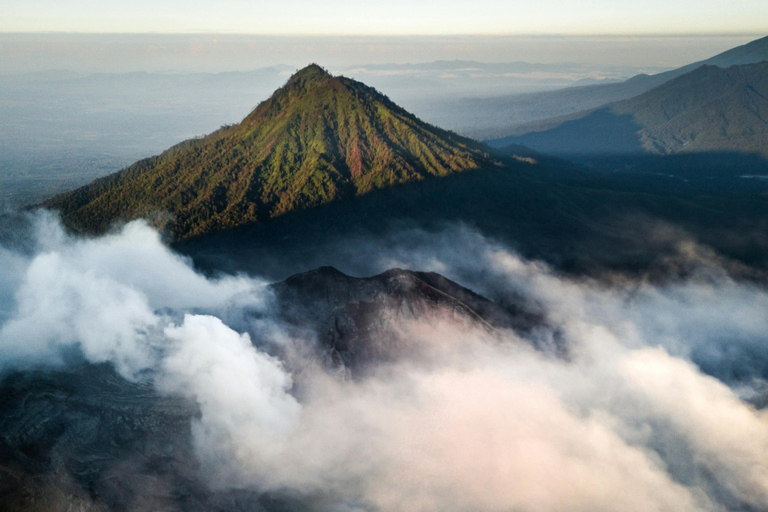 阿邦山徒步旅行阿邦山徒步