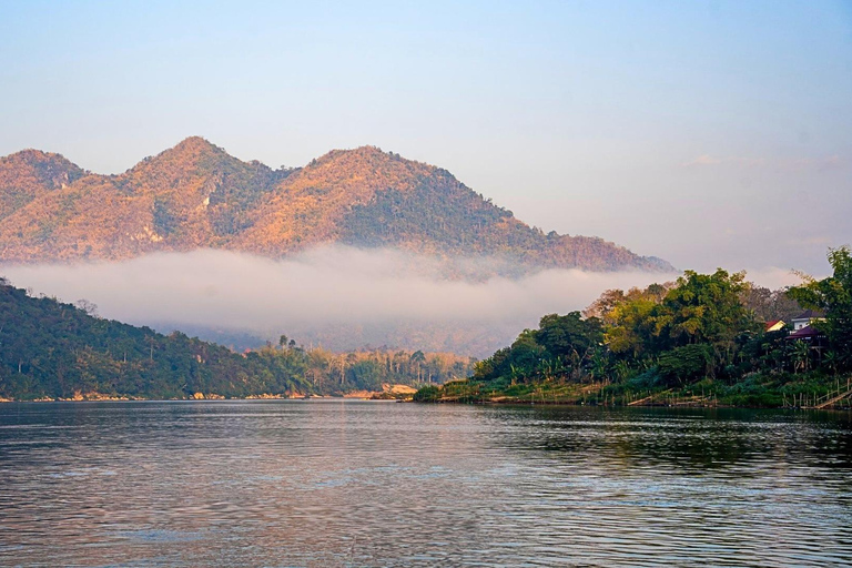 Depuis Luang Prabang : Bateau lent vers Huay Xai 2 jours, 1 nuit