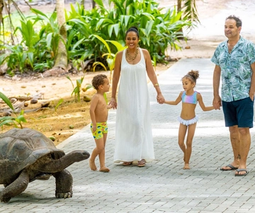 Mahé: Wild South Discovery Trip with Local Lunch
