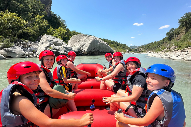 Permet Vjosa National Park Rafting Tour met gids + Hot Springs