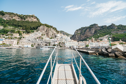 Von Sorrent: Ganztägige gemeinsame Bootstour nach Amalfi und Positano9:00 Uhr Abfahrt - Gruppentour ohne Abholung