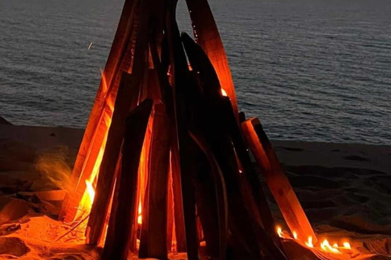 Expérience dans le désert de Timlalin au coucher du soleil, balade à dos de chameau et spectacle de feuExpérience au coucher du soleil dans le désert de Timlalin, balade à do