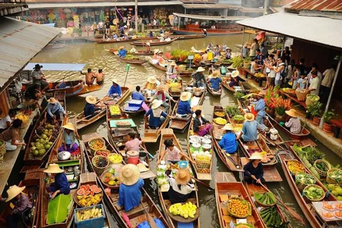 VIP private Tour zu den legendären thailändischen Märkten