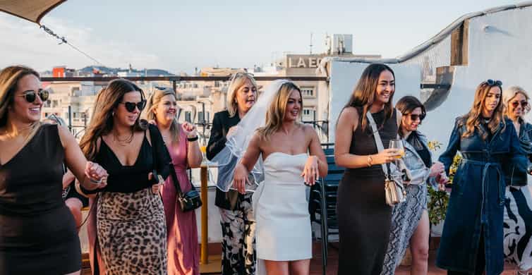 Barcelona: Rooftop Salsa Class with Bottomless Sangria photo 2