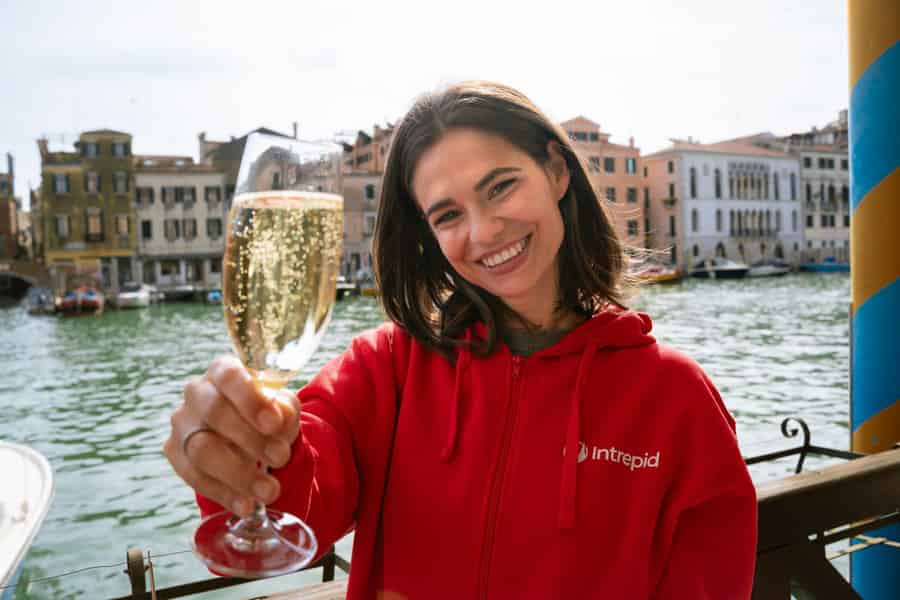 Das ungewöhnliche Venedig: Rundgang zu versteckten Highlights mit Dachterrasse und Verkostungen. Foto: GetYourGuide Das ungewöhnliche Venedig: Rundgang zu versteckten Highlights mit Dachterrasse und Verkostungen. Foto: GetYourGuide