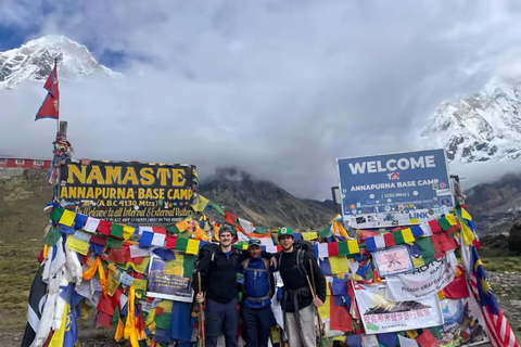 Pokhara: Annapurna base camp Trek with Female Guide