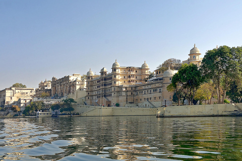 Depuis Udaipur : Visite privée d&#039;UdaipurUdaipur : Visite privée du palais de la ville avec guide privé