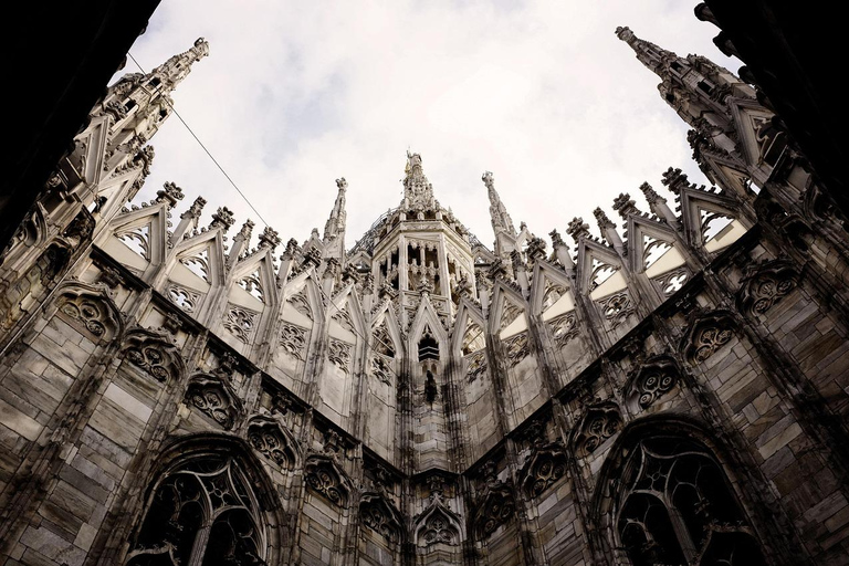 Milan: Guided Duomo Guided Tour and Rooftop Access Milan: Guided Duomo Tour WITHOUT Rooftop Access