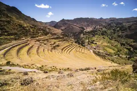 Cusco: Tour al Valle Sagrado Chinchero, Moray y Ollantaytambo