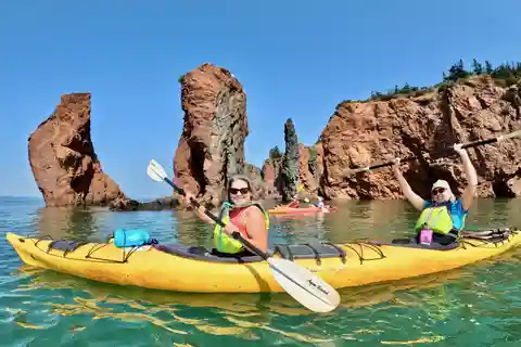 Cabo Chignecto: Passeio de um dia de caiaque pelas Três Irmãs