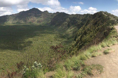 Nairobi: Mount Longonot Day Hike Tour