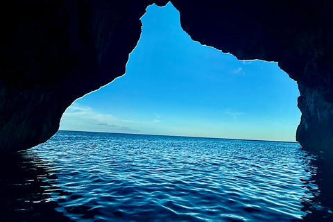 Can Picafort: 2h Private Boat Tour with Swim-Snorkel & Caves Can Picafort: Private Boat Tour 2 h - Höhlen/ Beach