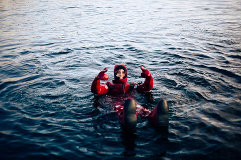 Stockholm: Vandring, utomhusmatlagning och kallvattenflytningPickup from Stockholm - drop-off Vaxholm