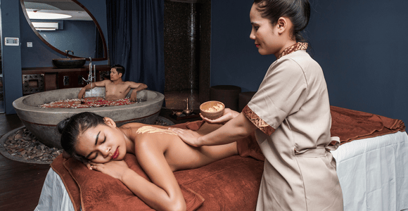 Siem Reap: Guided Tour with Monk Blessing and Massage