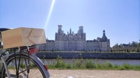 De Villsavin, Tour de bike guidé en pleine journée à Chambord - Housity