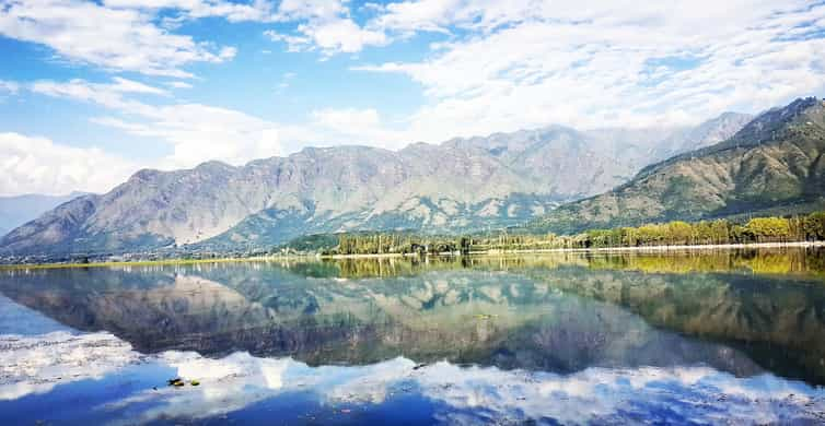 Kashmir Dal Lake Images – Browse 2,034 Stock Photos, Vectors, and Video |  Adobe Stock