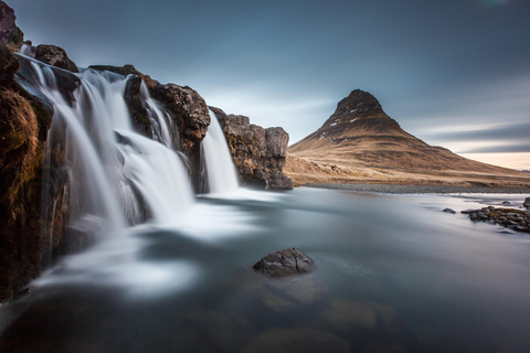 Península de Snaefellsnes y Kirkjufell Tour en grupo reducidoExcursión en grupo reducido por la Península de Snaefellsnes y Kirkjufell