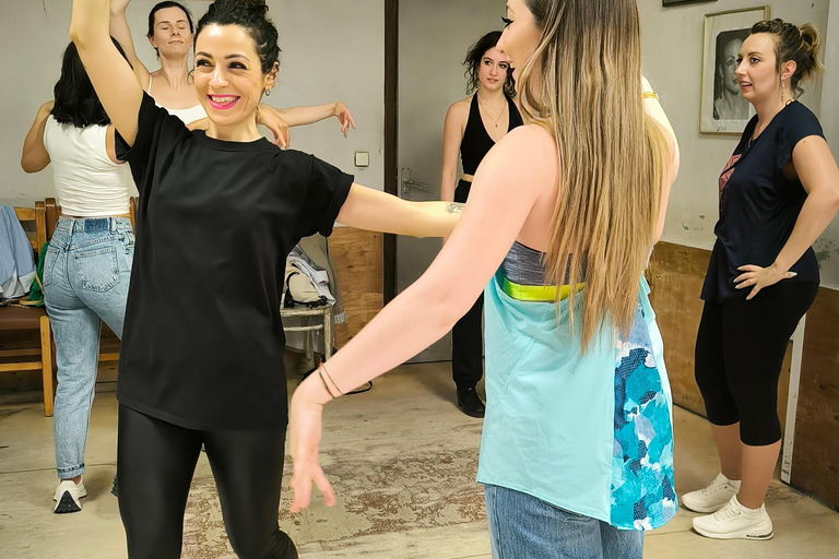 Cordoba: Flamenco Class Experience