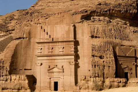 AlUla: Madain Saleh, Elephant Rock, and Jabal Ikmah Tour