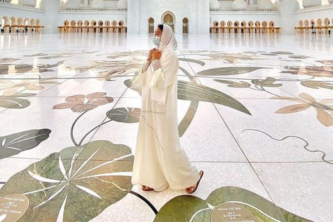 Abu Dhabi Private Full-Day City Tour with Heritage Lunch