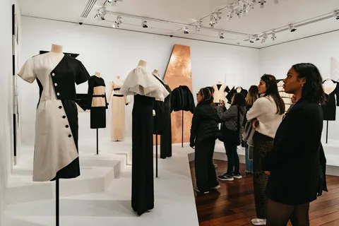 Muzeul Yves Saint Laurent înainte de orele de deschidere