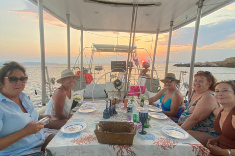Athens: Full-Day Private Sailing Trip with Meal & Drinks Daily sailing cruise from Athens with food and drinks