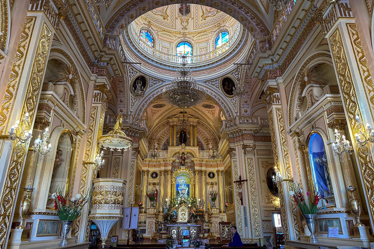 Depuis Mexico : Aventure d'une journée : Puebla, Cholula et Tonantzintla !Circuit : Aventure d'un jour : Puebla, Cholula et Tonantzintla, histoire et saveur