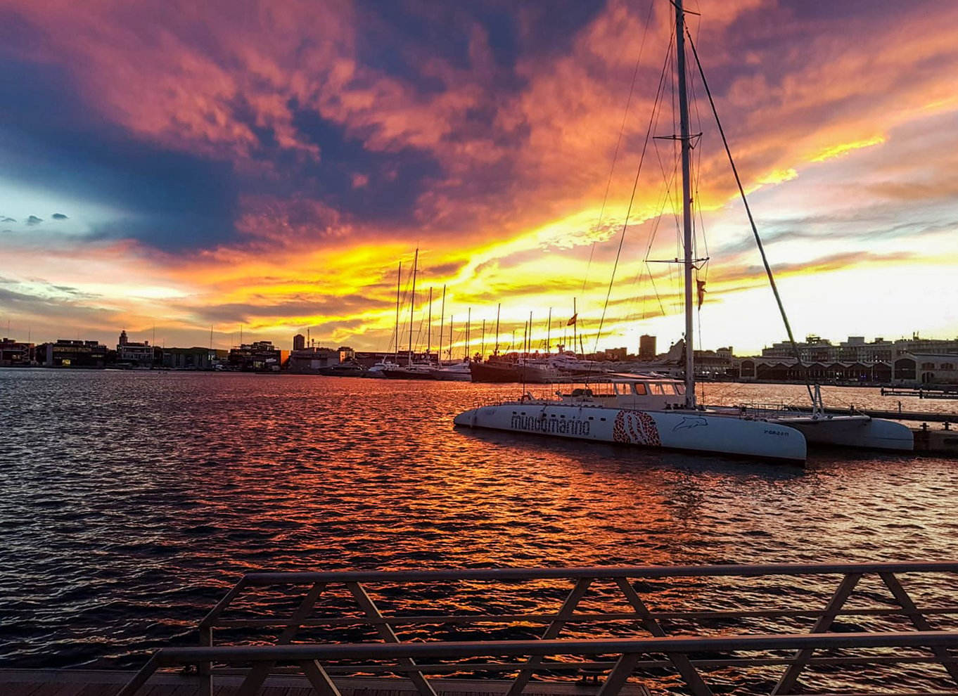 Valencia: Katamarankrydstogt med mulighed for solnedgang