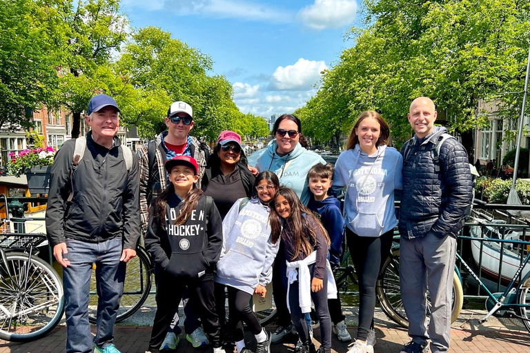 Amsterdam: Small Group Walking Tour with Fun Guide Walking Tour in Amsterdam with Enthusiastic and Fun Guide