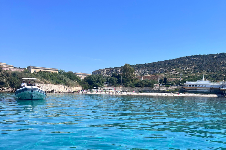Cagliari: Boat Excursion along the Coast with a Swim and Aperitif Cagliari: Fast Boat Excursion along the Coast with Swimming and Aperitif
