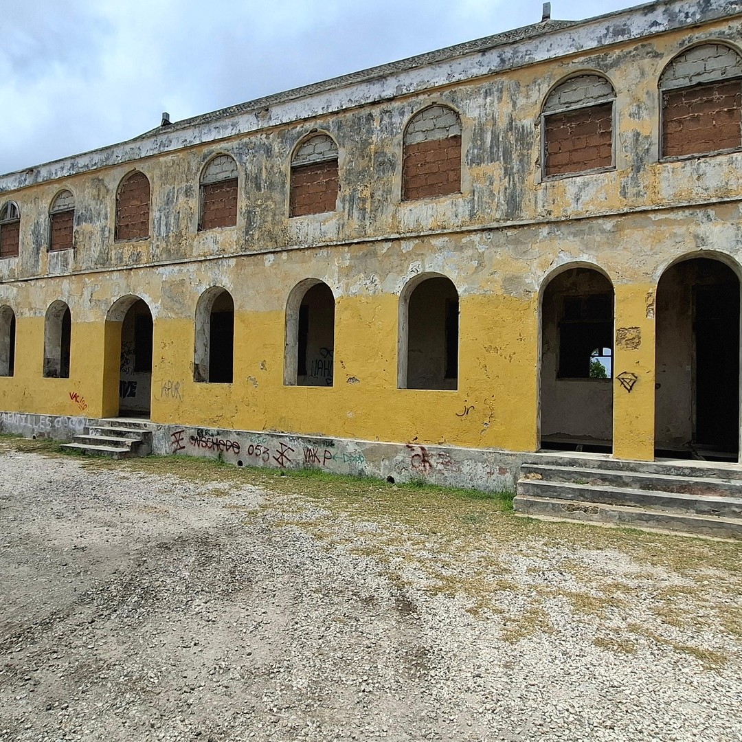 Colagem de mídia