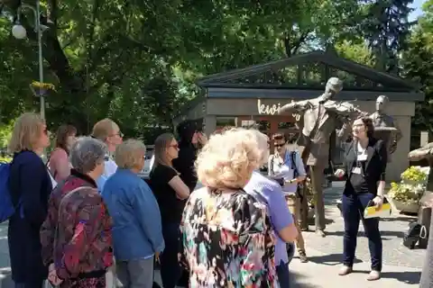 Varsovia Praga -- donde confluyen lo moderno, lo tradicional y lo bohemio