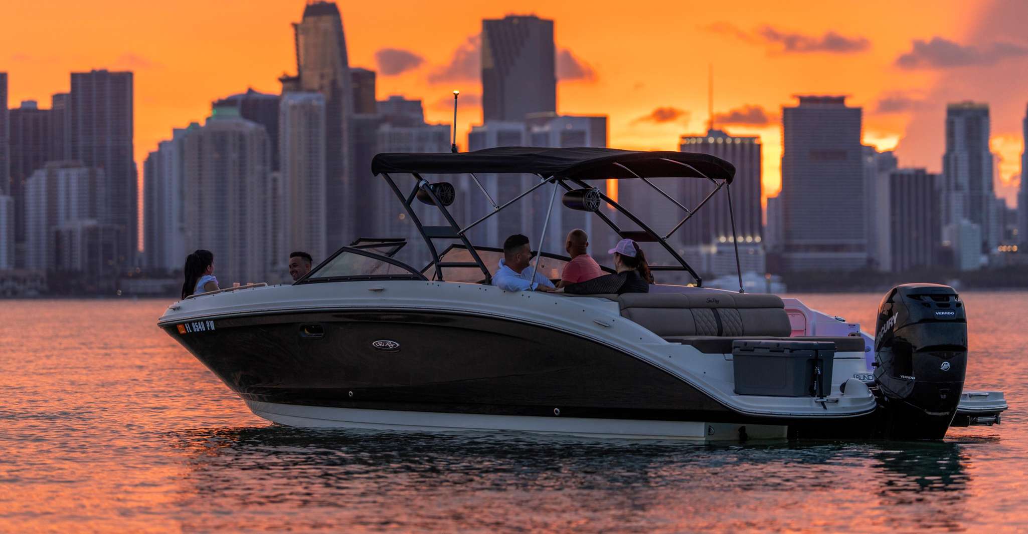 Miami: Private Boat Charter Guided and Tailored Experience photo 3