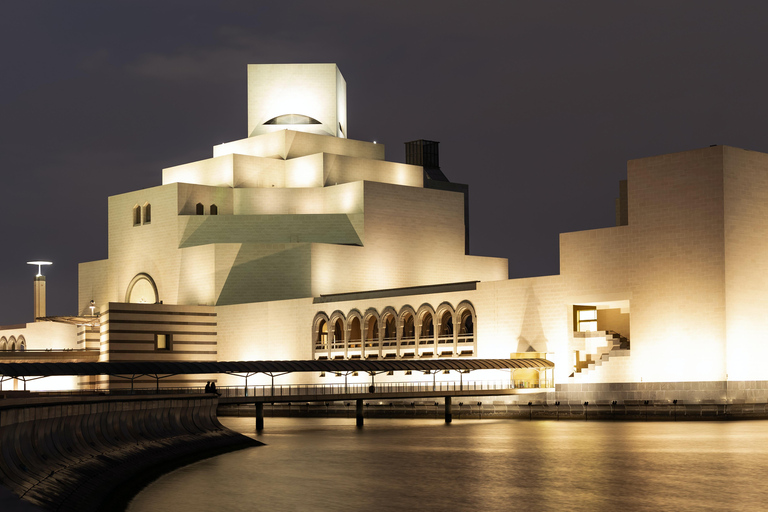 Doha: Tour nocturno privado de la ciudad con Souq Waqif y Corniche