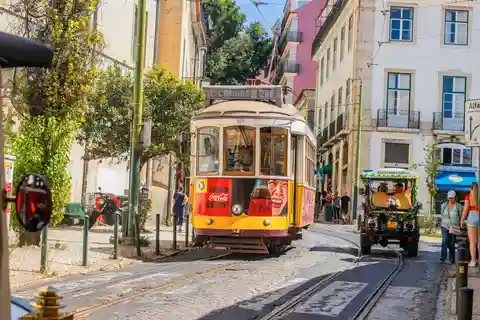 Lissabon: Guidet heldagstur med Alfama- og Baixa-kvartererne