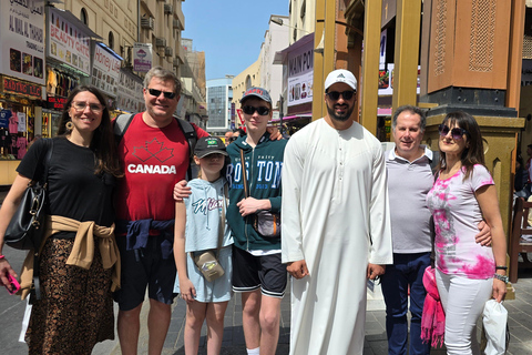 Dubai: Premium Old Town, Street Food, Souks & Boat Ride Tour Private tour with transfers