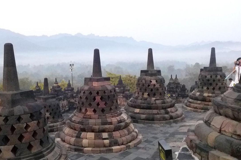 Viagem de um dia a Borobudur e Prambanan saindo de Yogyakarta