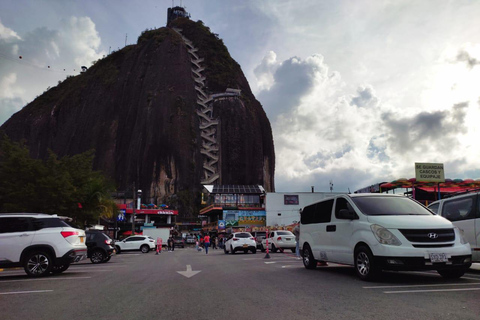 Medellín to Guatapé: Private Transfer