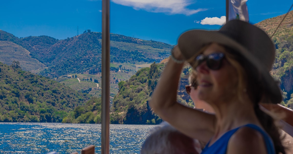 Porto Douro Vadisi Tarih ve Şarap Turu Gemi Turu ve Öğle Yemeği