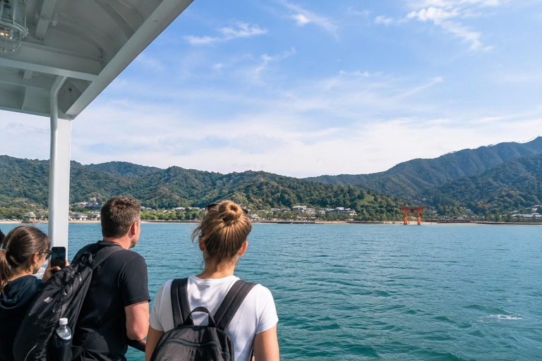 Hiroshima: Miyajima Island Guided Walking Tour with Ferry