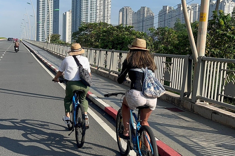 Passeio turístico de bicicleta pela cidade de Ho Chi Minh