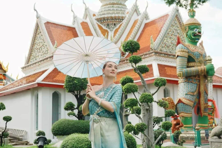 Thai Costume Photoshoot Wat Arun/Wat Pho Option & Boat Trip 1Day ThaiCostume+2hr photographer Wat Arun+Wat Pho+Boat Trip