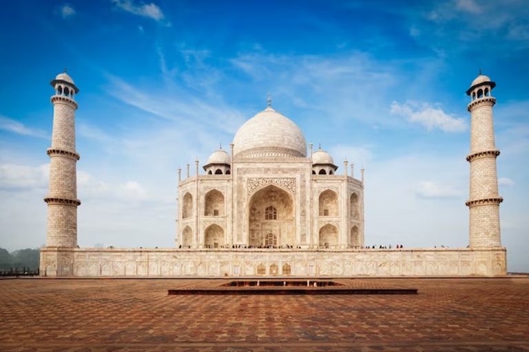 Von Delhi aus: Taj Mahal Tour mit Elefanten-SchutzzentrumNur Auto + Reiseführer